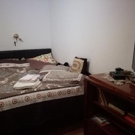 Apartament 2Camere - Prima Casa Флорешть Екстер'єр фото
