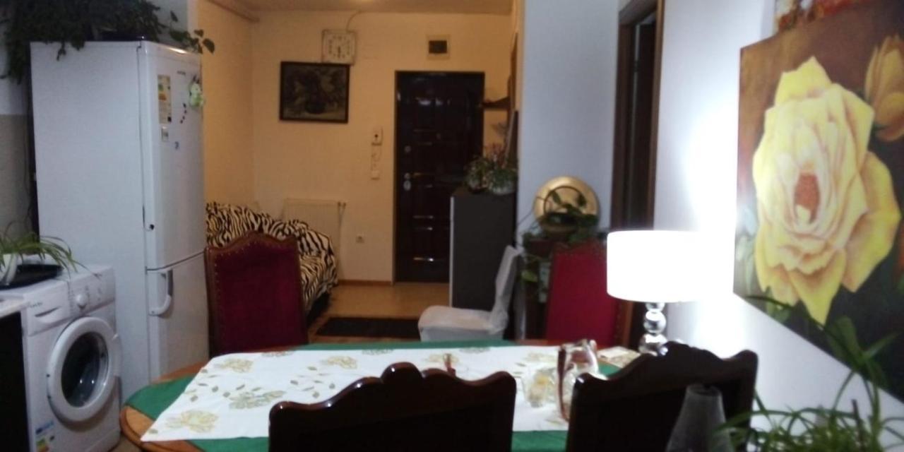 Apartament 2Camere - Prima Casa Флорешть Екстер'єр фото