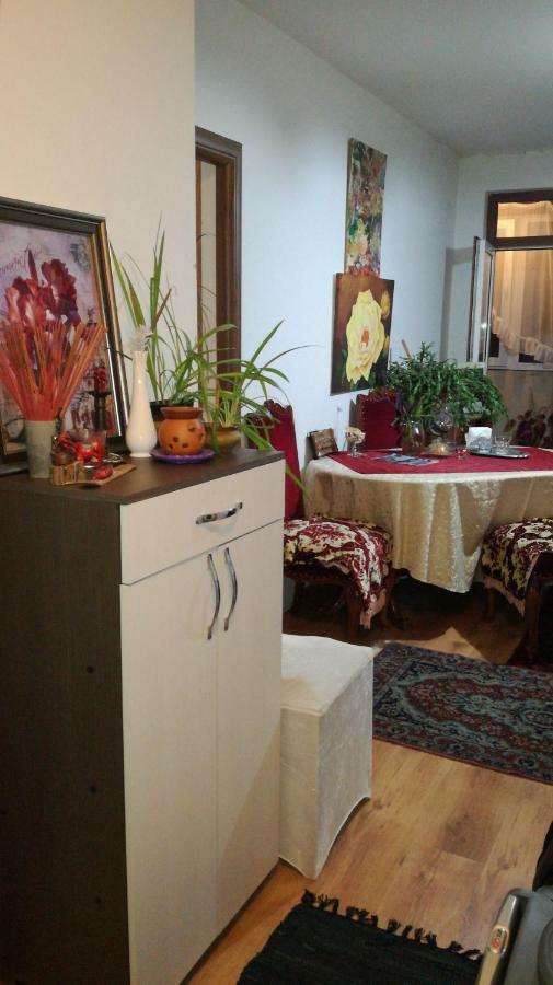 Apartament 2Camere - Prima Casa Флорешть Екстер'єр фото